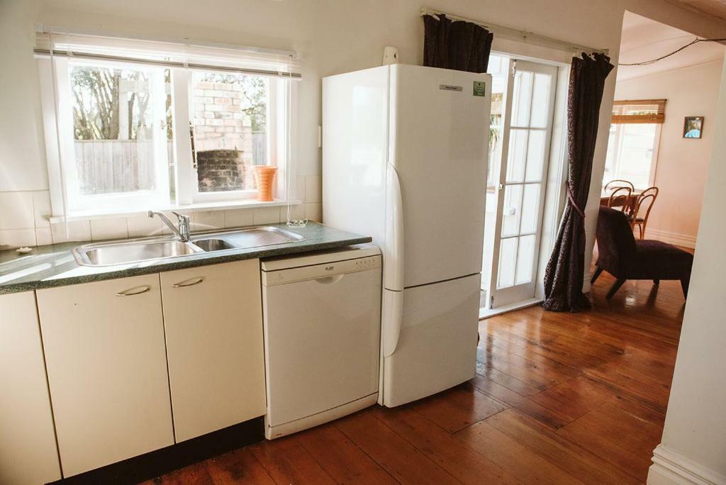 Bow Street Apartments & Cottage Raglan Εξωτερικό φωτογραφία