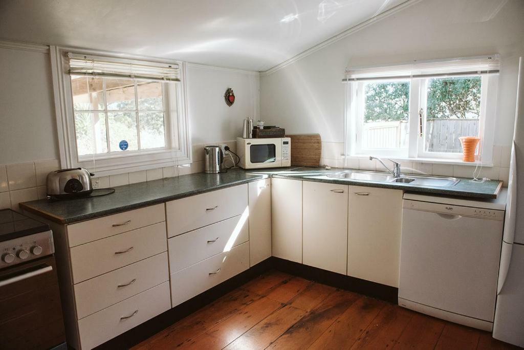 Bow Street Apartments & Cottage Raglan Εξωτερικό φωτογραφία